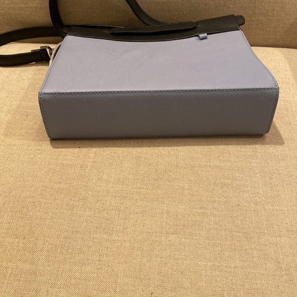 Mini & Mon Vali Crossbody Handbag - Picture 6 of 9